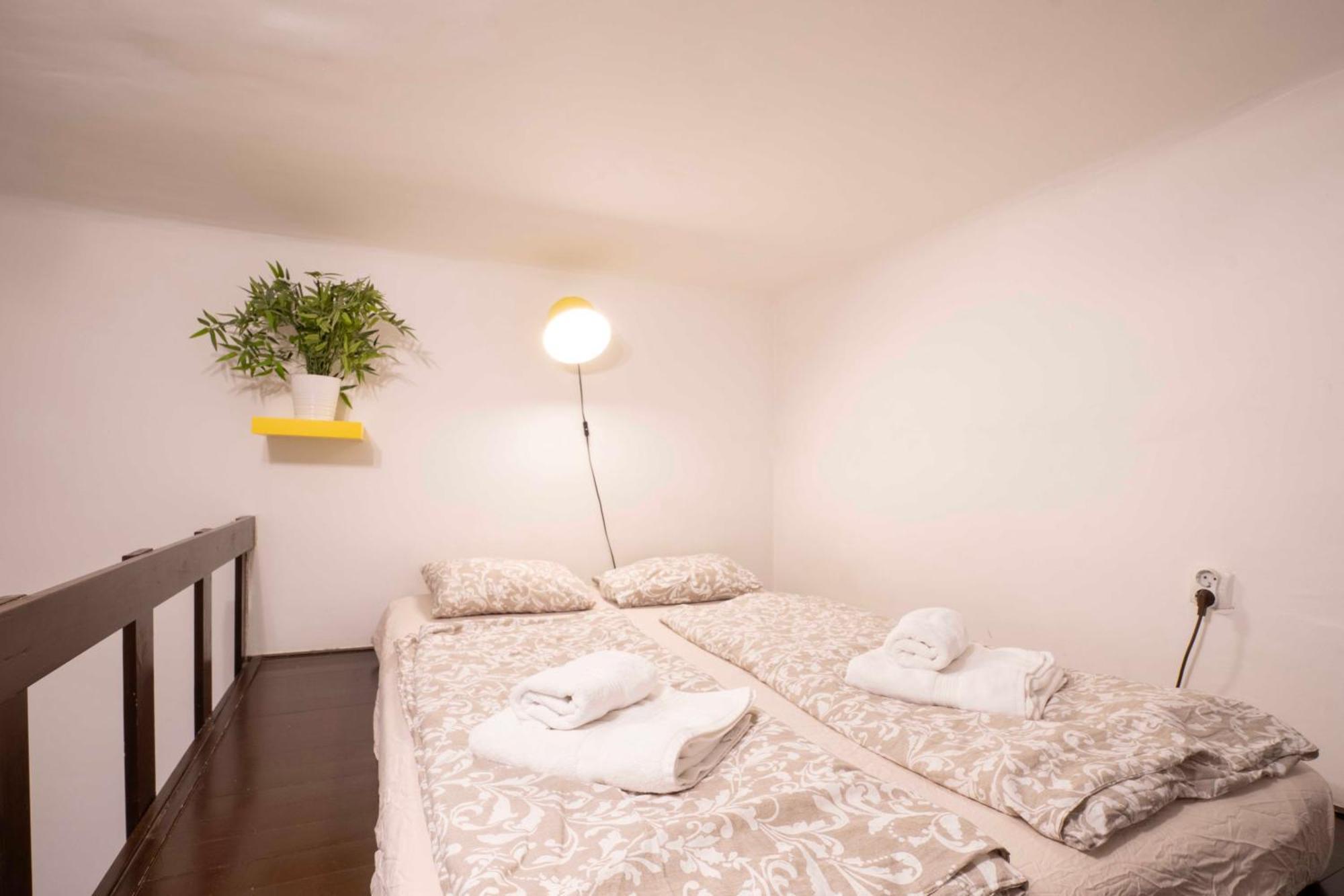 Quiet Cozy Apartment In Party Street E1 Βουδαπέστη Εξωτερικό φωτογραφία