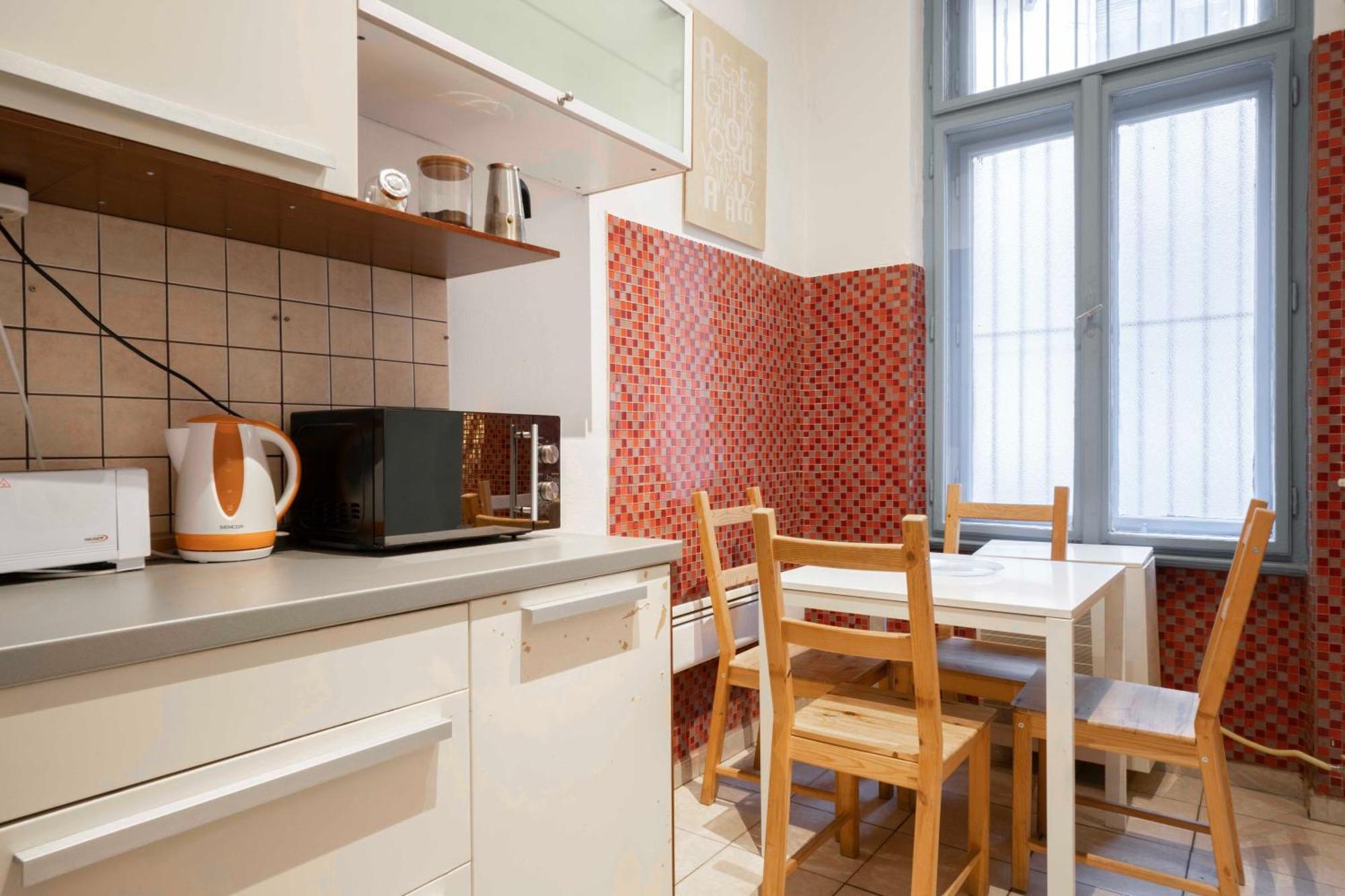 Quiet Cozy Apartment In Party Street E1 Βουδαπέστη Εξωτερικό φωτογραφία